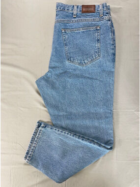 LL Bean Classic Fit 100% Cotton Denim Jeans. Light Wash, Men's 40X30. EUC!!